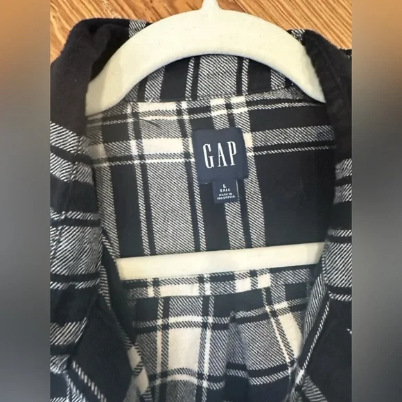 GAP Plaid Shirt - Picture 2 of 4